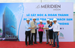 Cất nóc Tòa cao ốc văn phòng- khách sạn Le Meridien Saigon